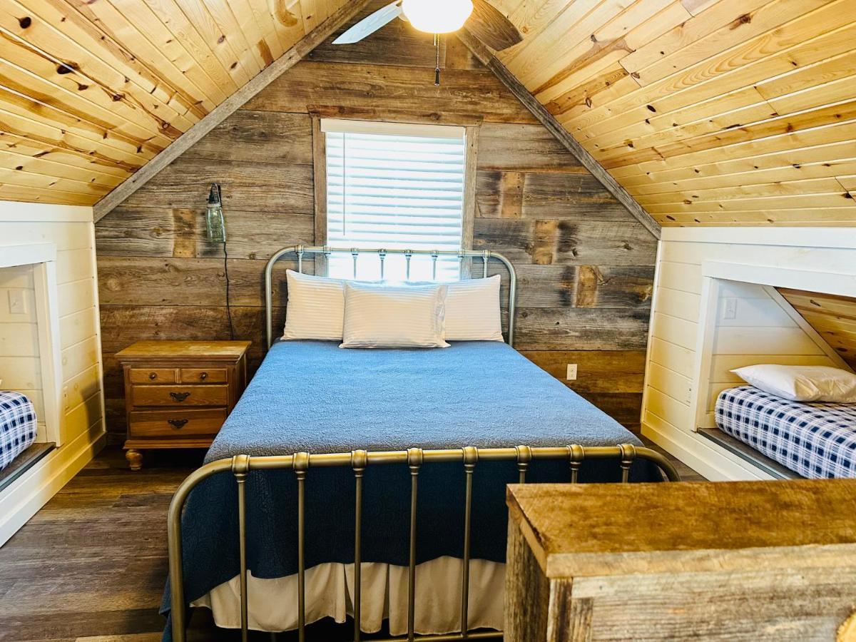 Knotty Squirrel Cabins Mountain View Eksteriør bilde